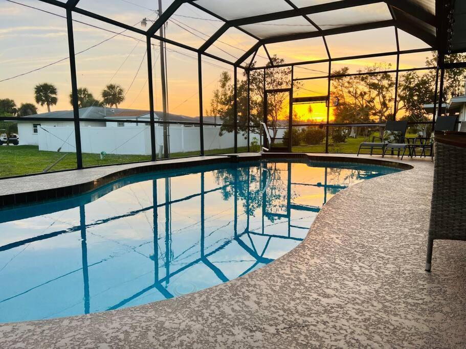 Heated Saltwater Pool Home Minutes To Beach Englewood Exterior photo